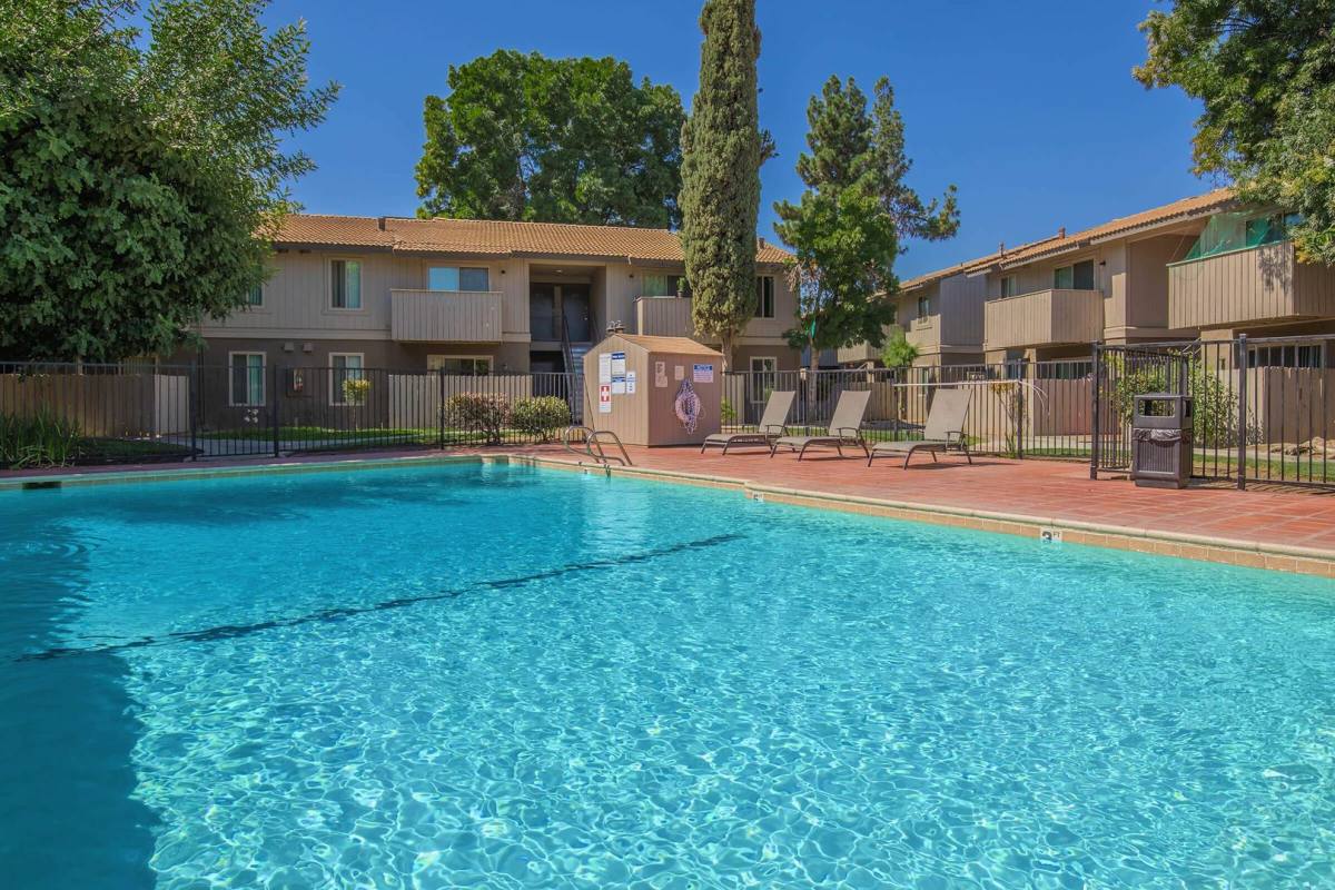 Apartment for rent at 1071 Goleta Way, Hanford, CA 93230