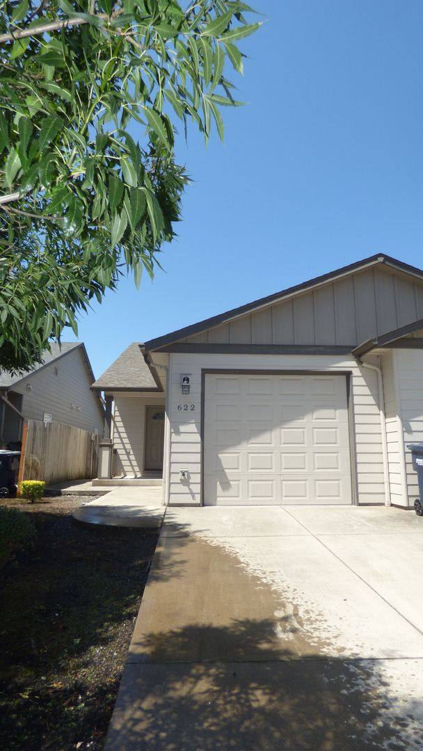 Apartment for rent at 620-622 Ecols St S, Monmouth, OR 97361