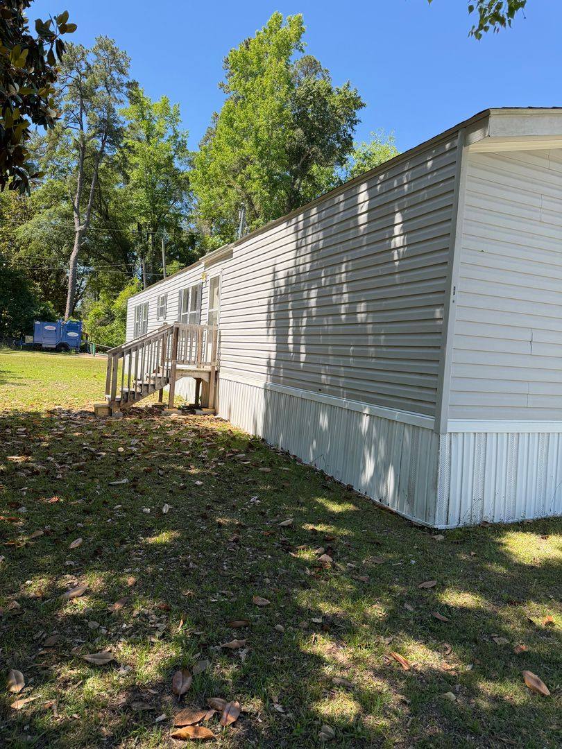 House for rent at 1013 7th Ave #2, Galivants Ferry, SC 29544