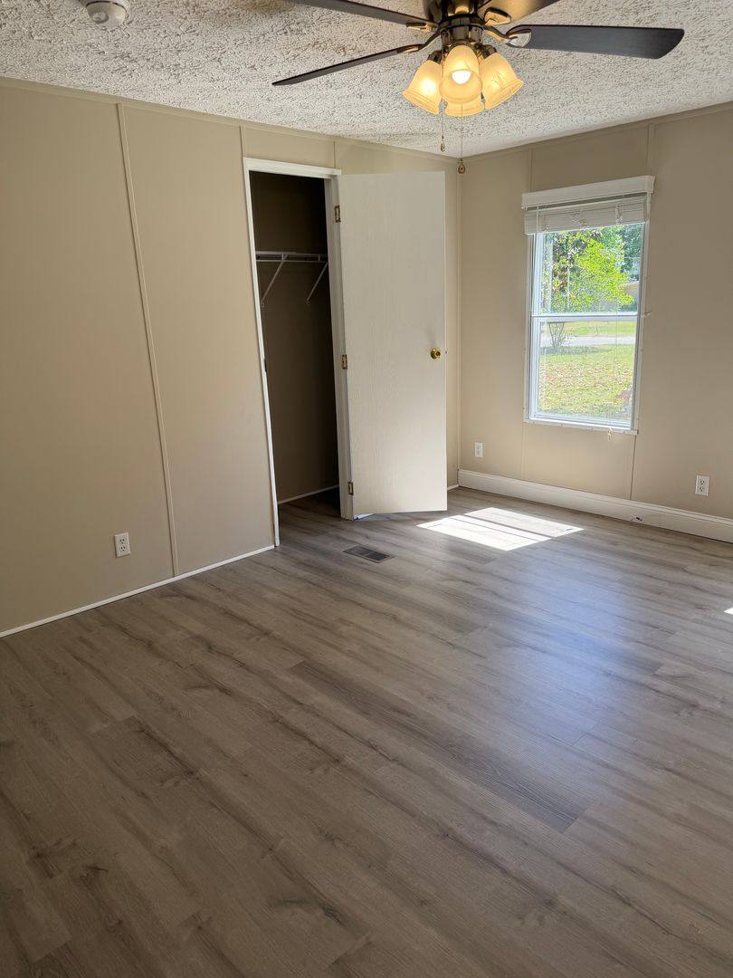 House for rent at 1013 7th Ave #2, Galivants Ferry, SC 29544