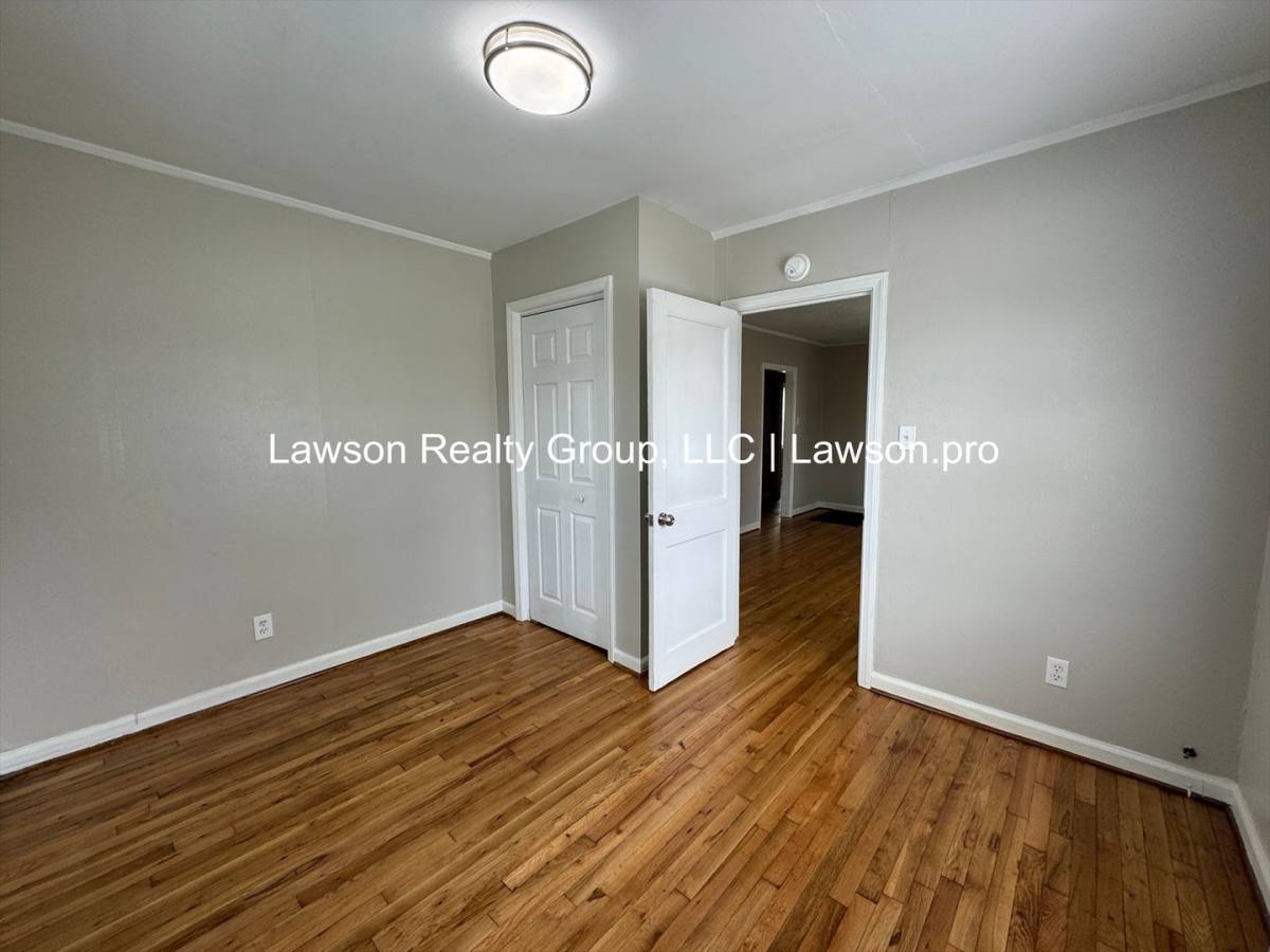 House for rent at 1741 Pexton Ave, Salem, VA 24153