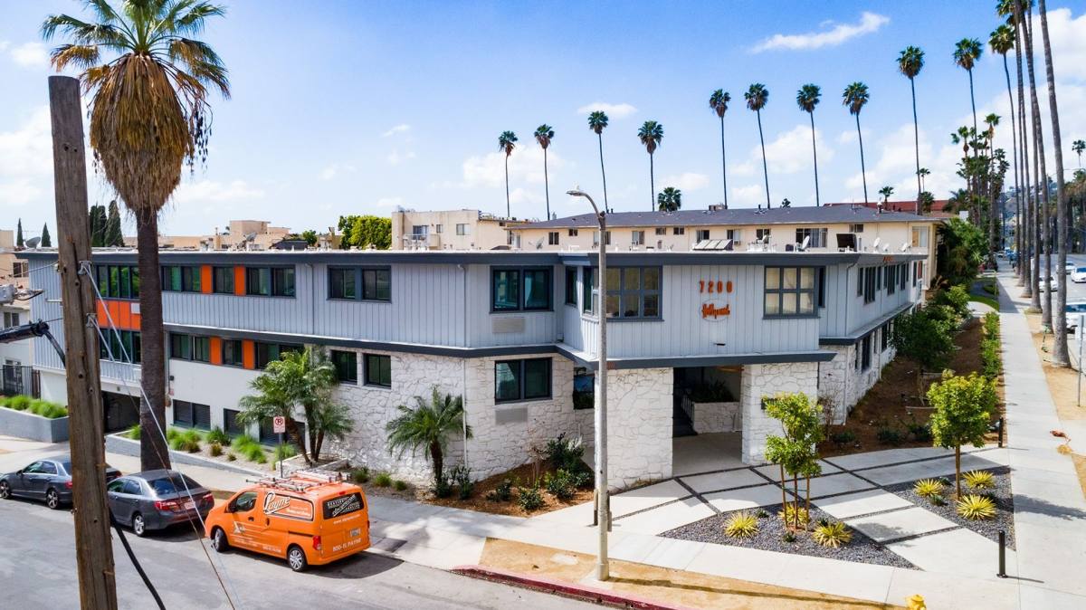 Apartment for rent at 7200 Hollywood Blvd, Los Angeles, CA 90046