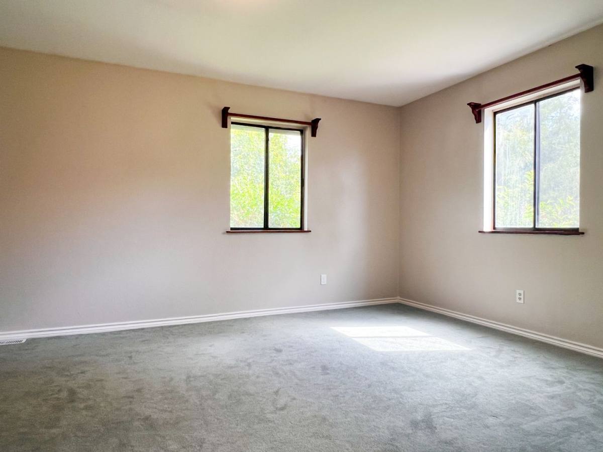 House for rent at 1055 River St, Lebanon, OR 97355