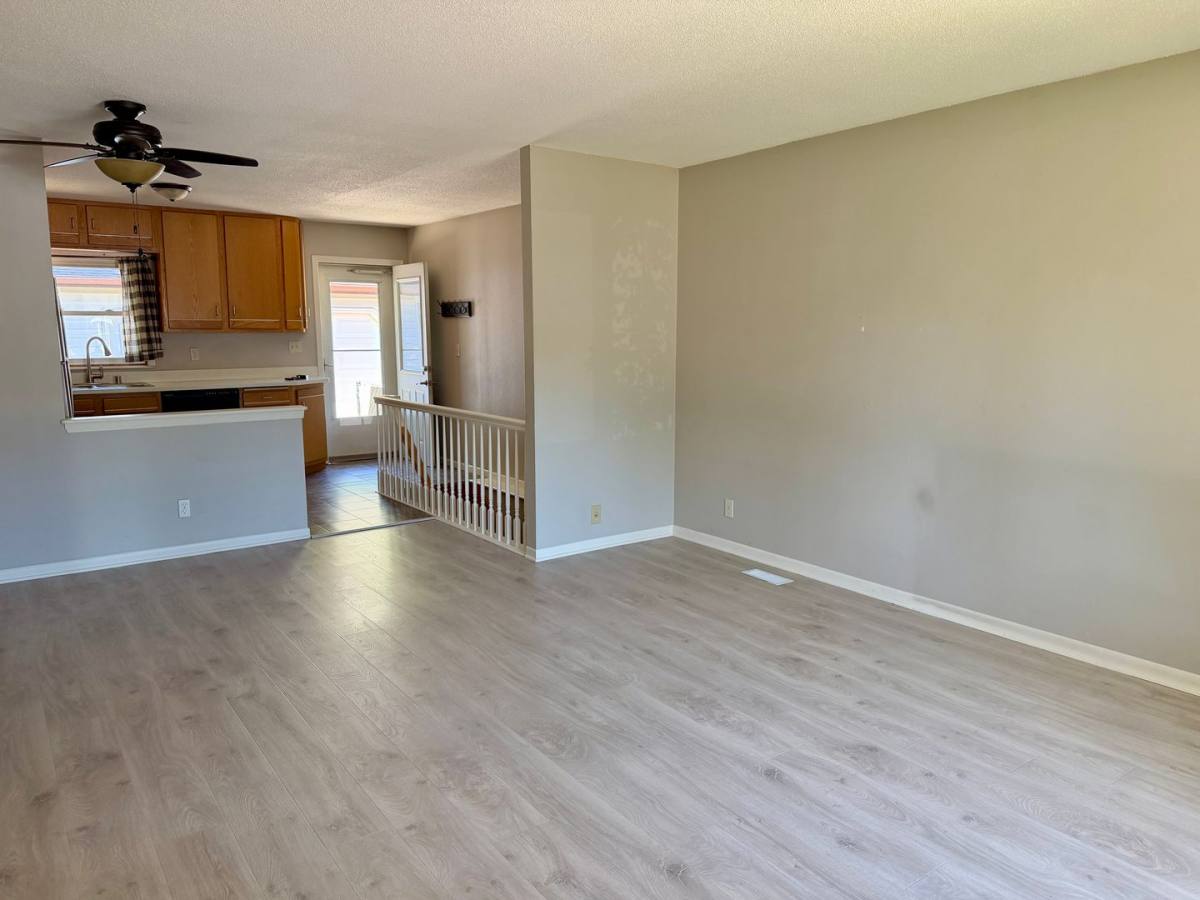 Apartment for rent at 625-627 Sand Lake Rd, Onalaska, WI 54650