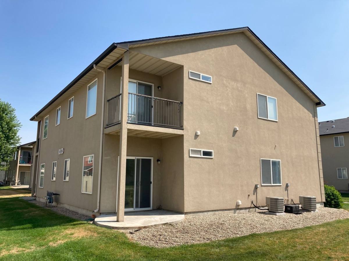 Apartment for rent at 1927 E Wilson Lane, Meridian, ID 83642