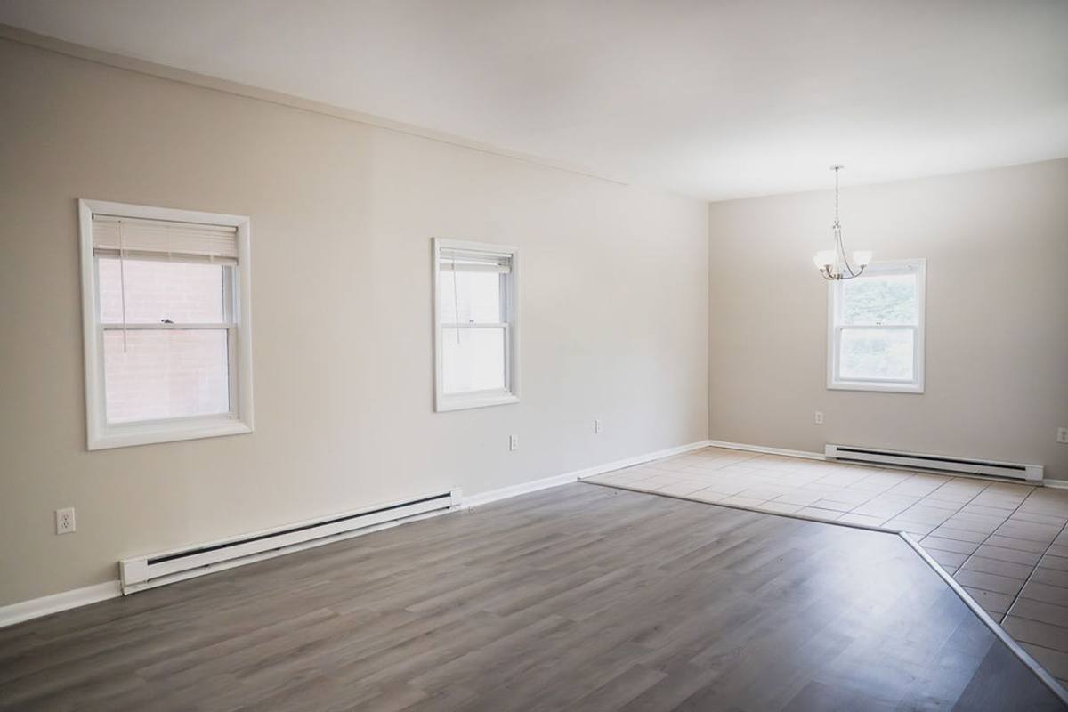 Apartment for rent at 137-139 Main St, Slatington, PA 18080