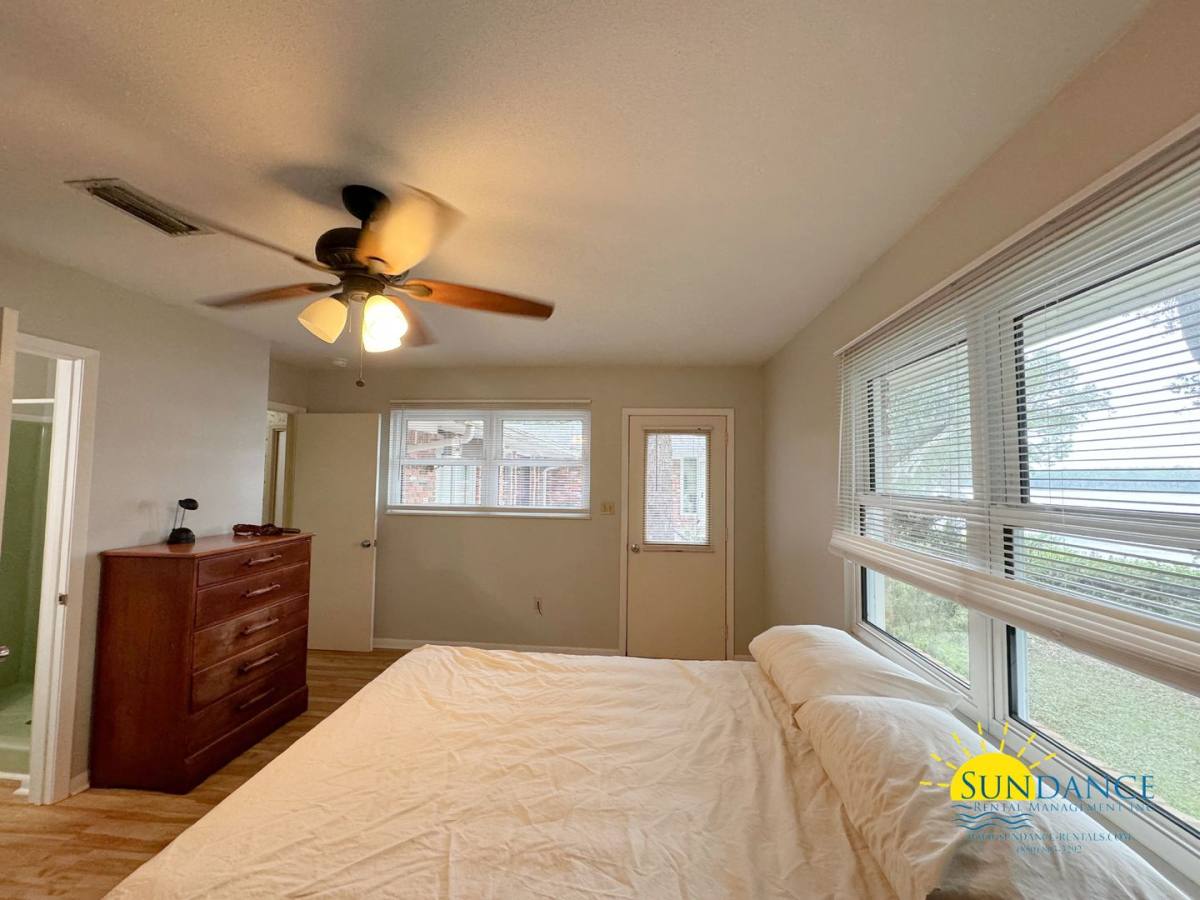 House for rent at 7 Longwood Dr, Shalimar, FL 32579
