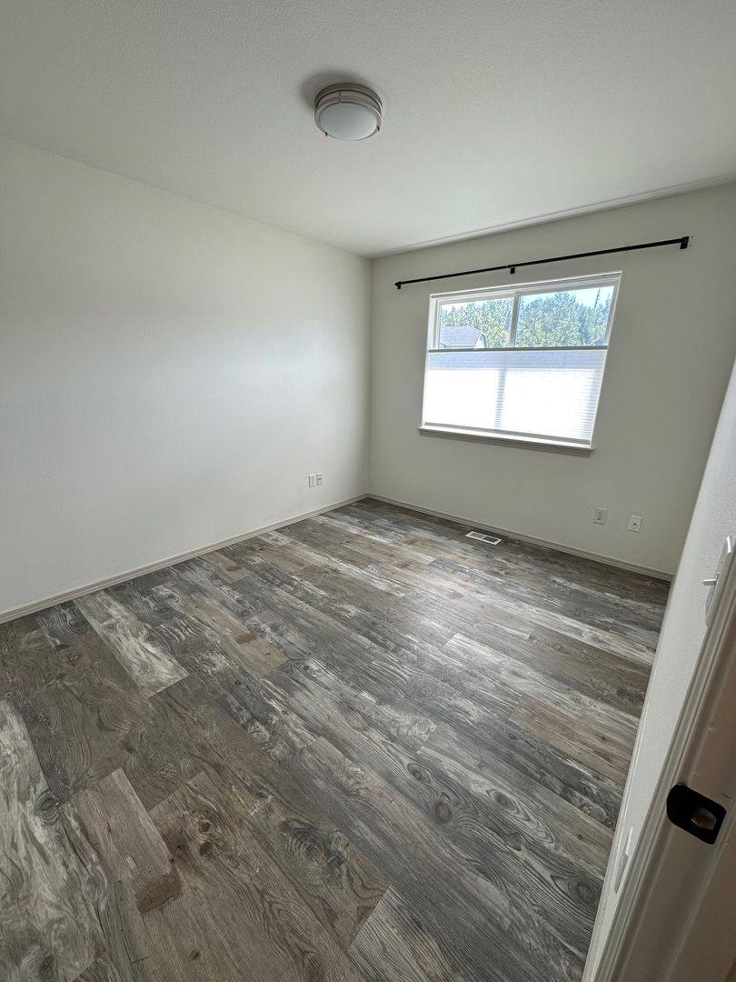 Townhouse for rent at 401 S Wasilla St, Wasilla, AK 99654