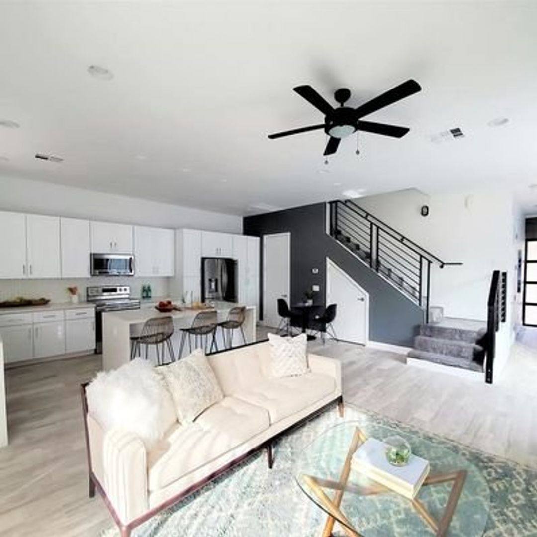 Apartment for rent at 3900 N 30th St, Phoenix, AZ 85016