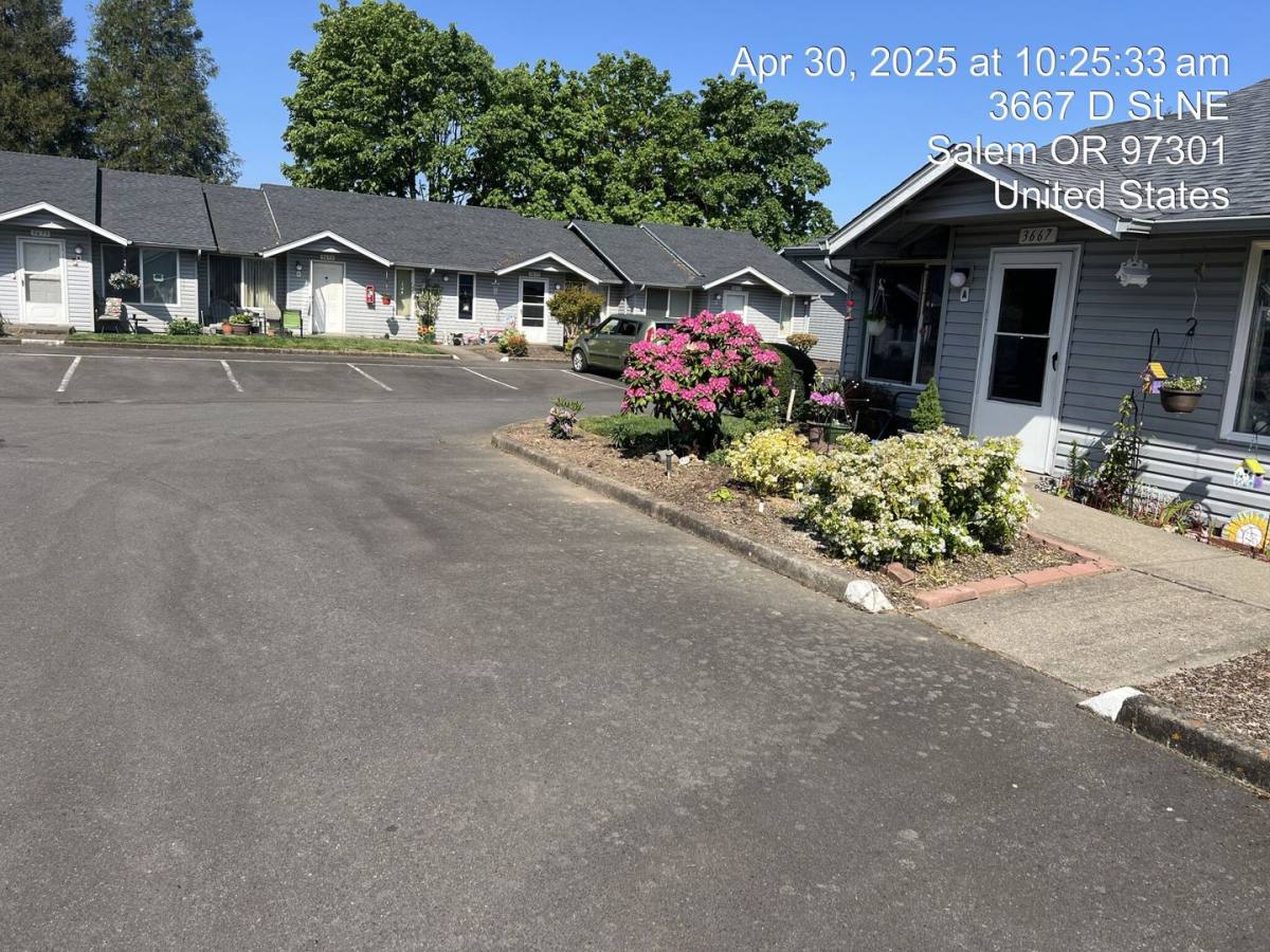 Apartment for rent at 3695 D St NE, Salem, OR 97301