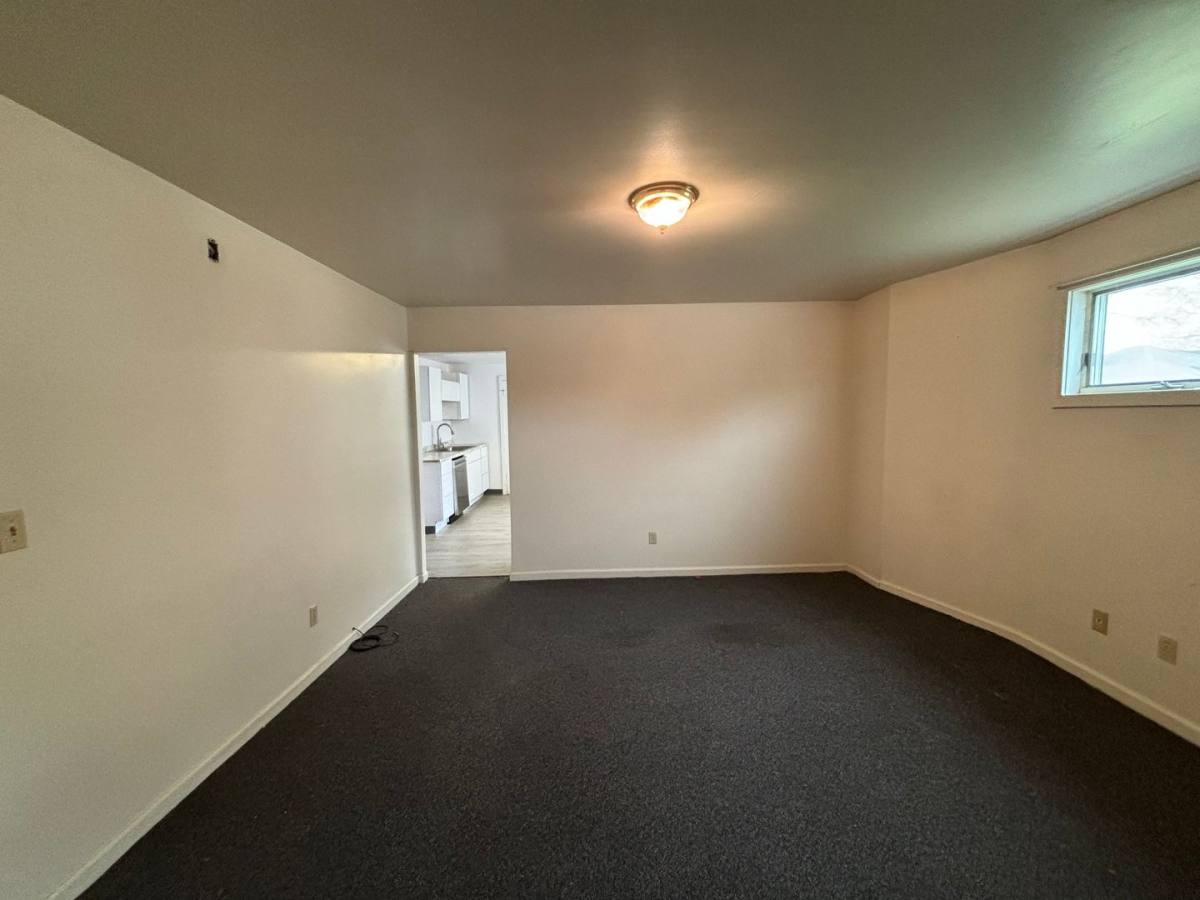 Apartment for rent at 628-630 Moosic St, Scranton, PA 18505