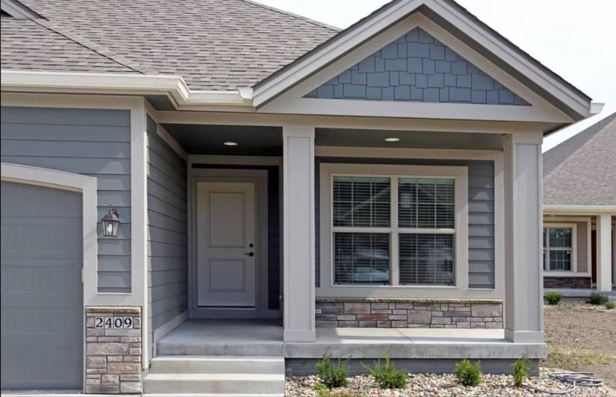 Townhouse for rent at 2300-2436 SE Taylor Court, Waukee, IA 50263