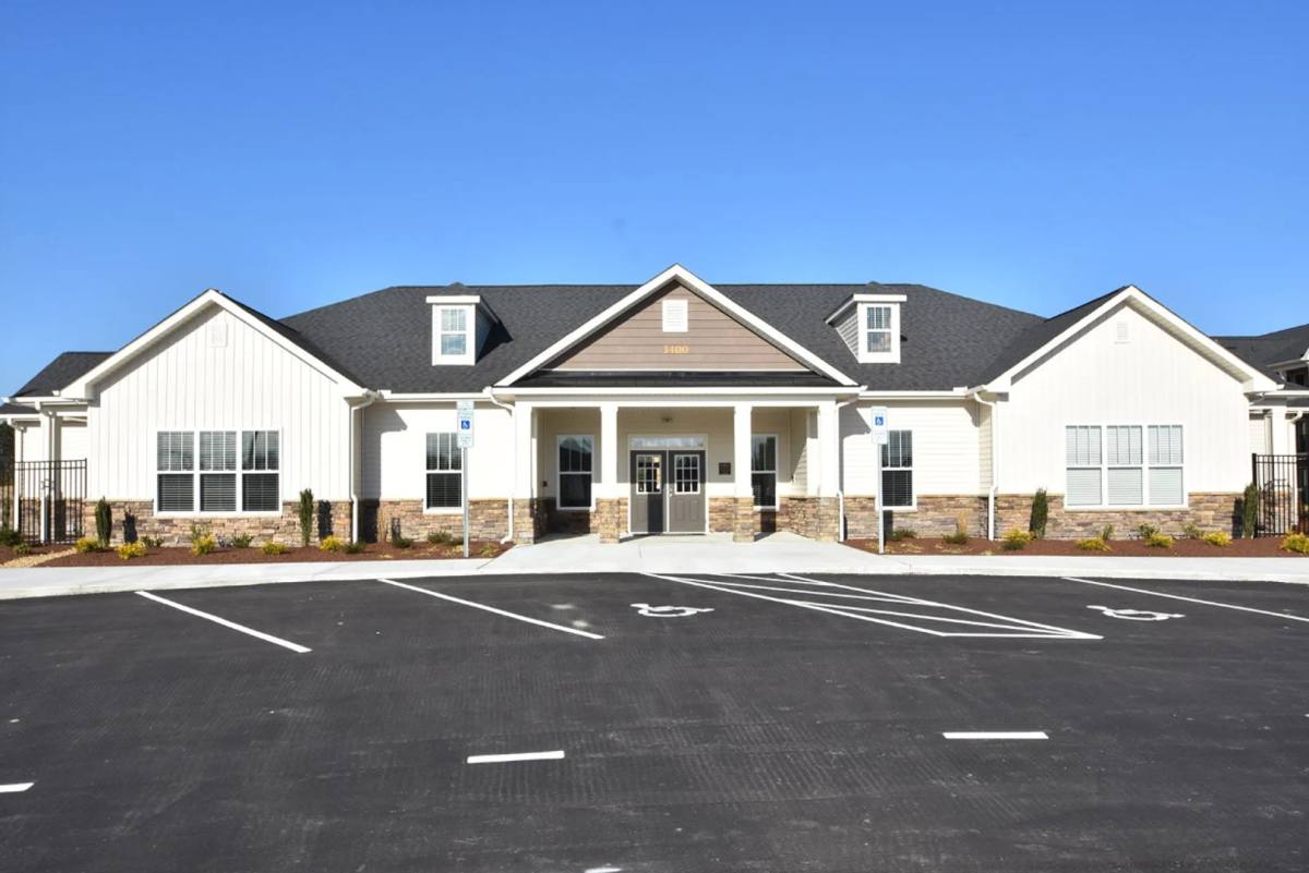 Apartment for rent at 3400 Briarcliff Dr, Greenville, NC 27834
