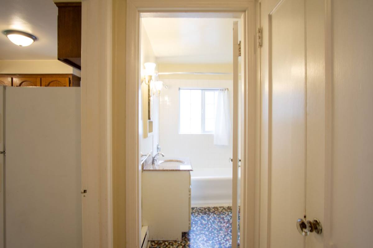 Apartment for rent at 2010 SE Sherman St, Portland, OR 97214