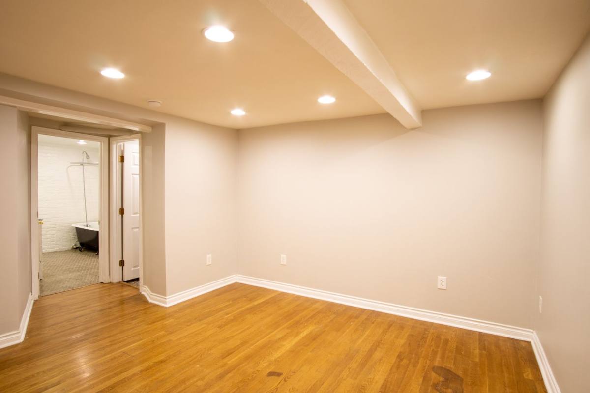 Apartment for rent at 230 NW 20th Ave, Portland, OR 97209