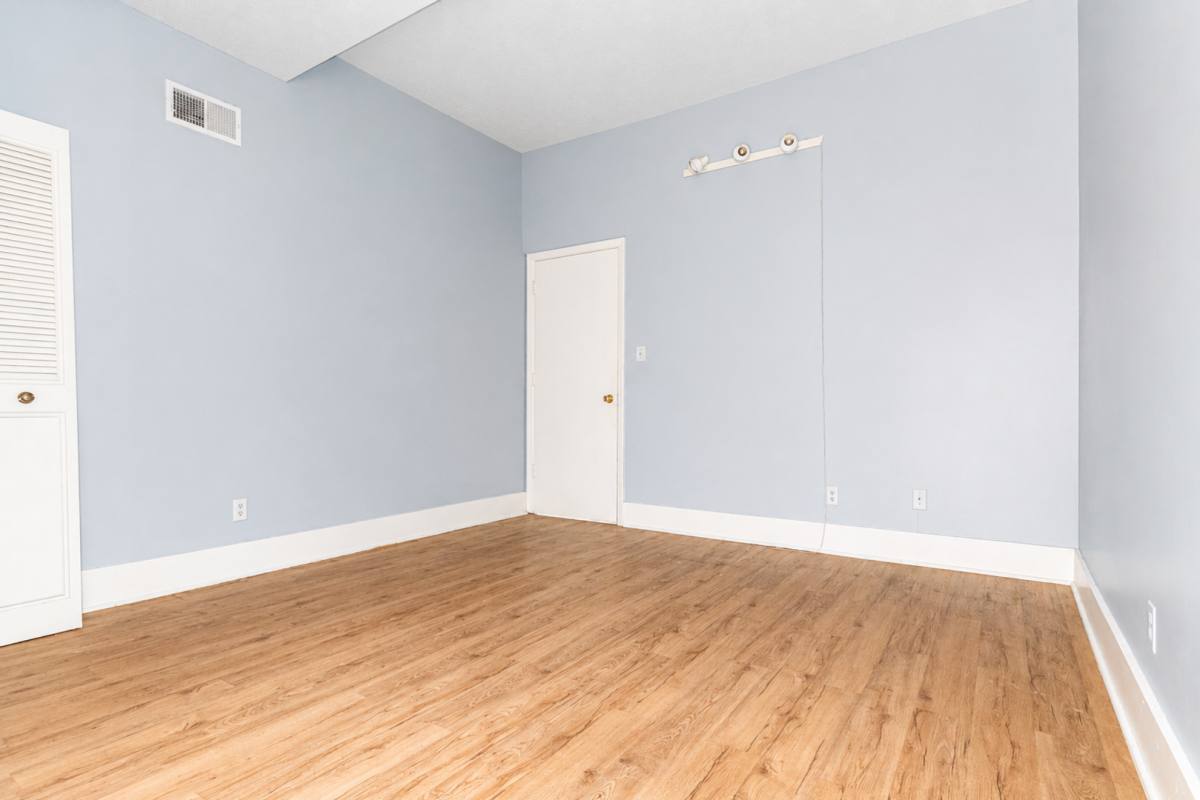 Apartment for rent at 1507 S 4th St, Louisville, KY 40208