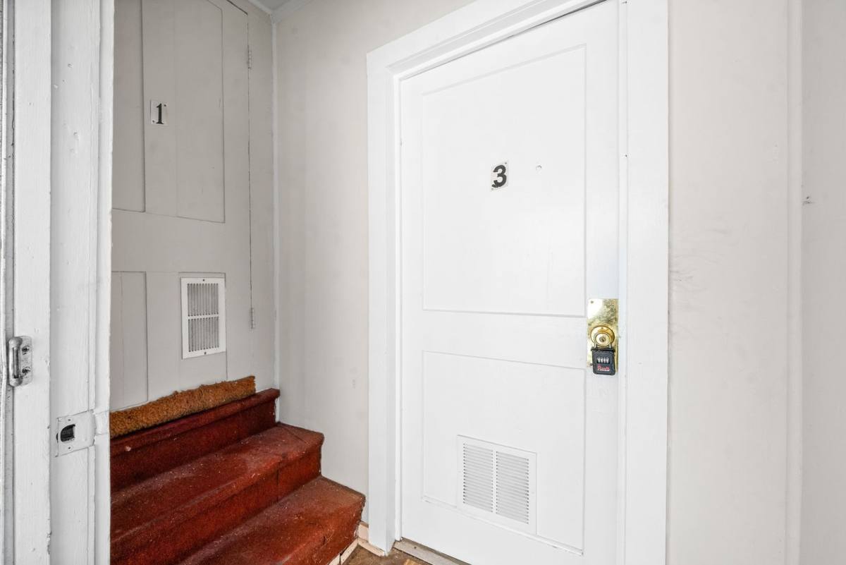 Apartment for rent at 416 S Second St, Clarksville, TN 37040