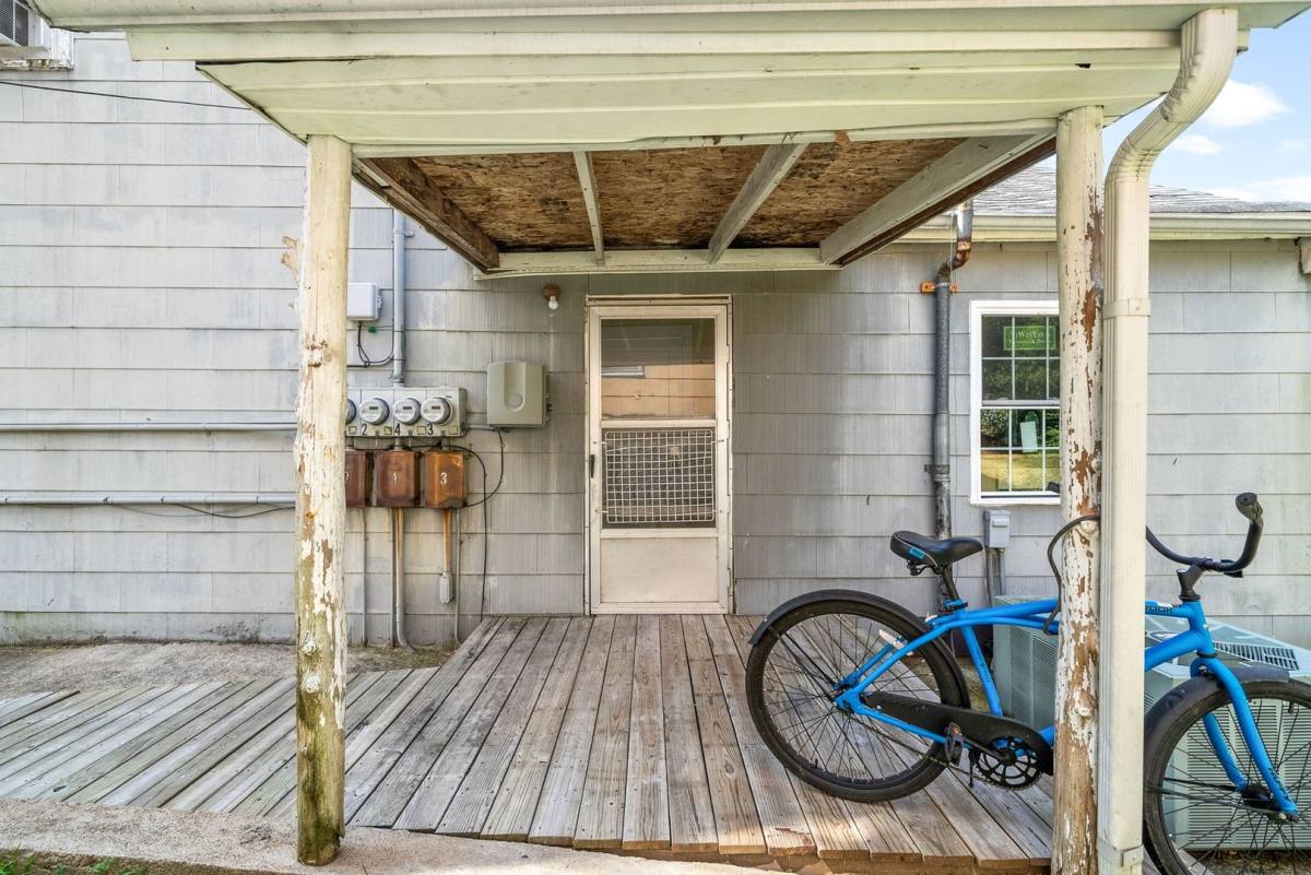 Apartment for rent at 416 S Second St, Clarksville, TN 37040