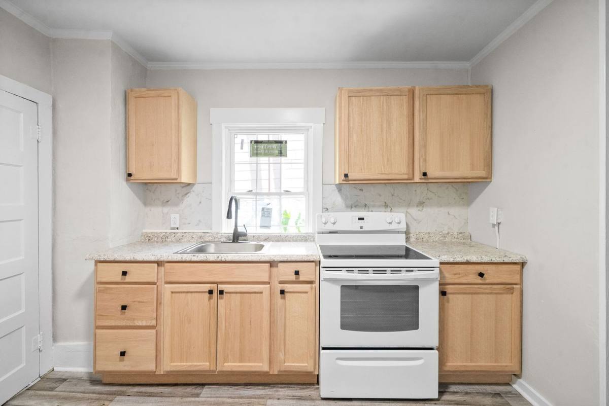 Apartment for rent at 416 S Second St, Clarksville, TN 37040