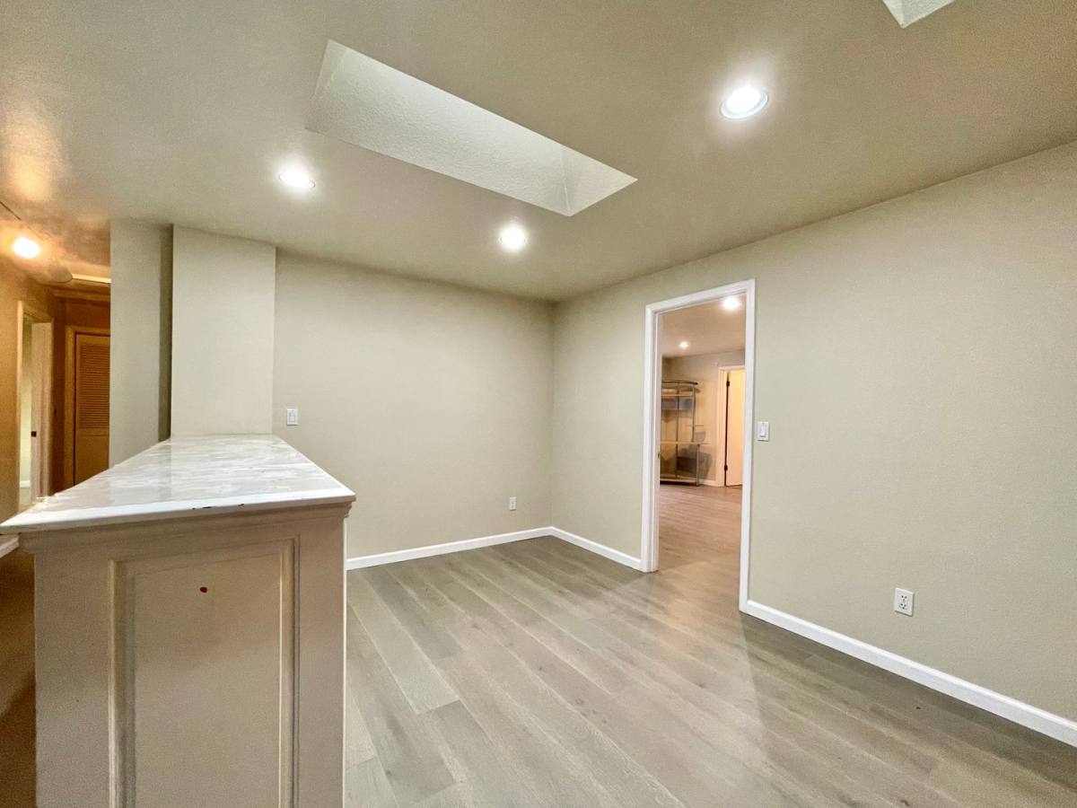 House for rent at 3023 NE 192nd St, Seattle, WA 98155