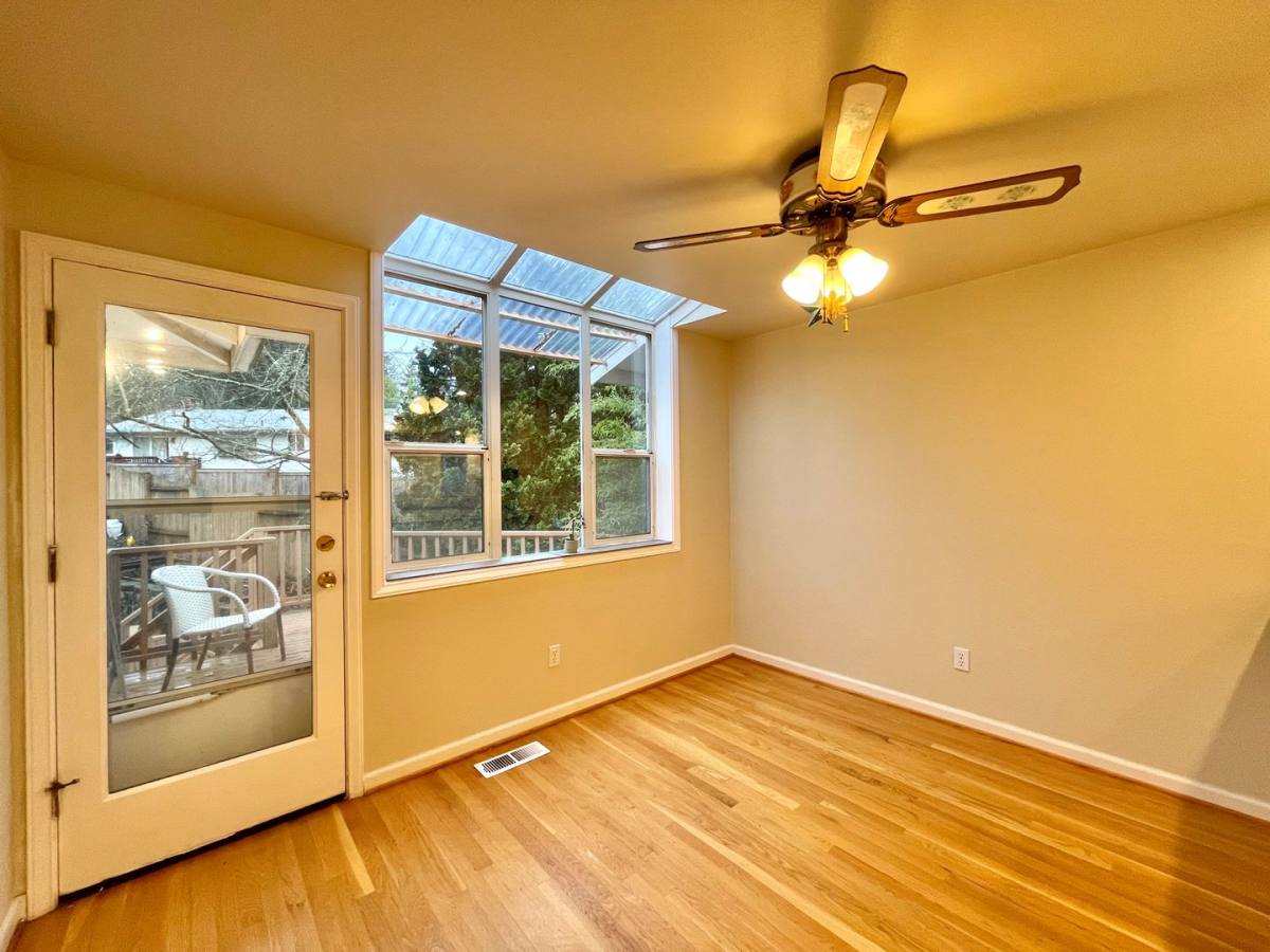 House for rent at 3023 NE 192nd St, Seattle, WA 98155