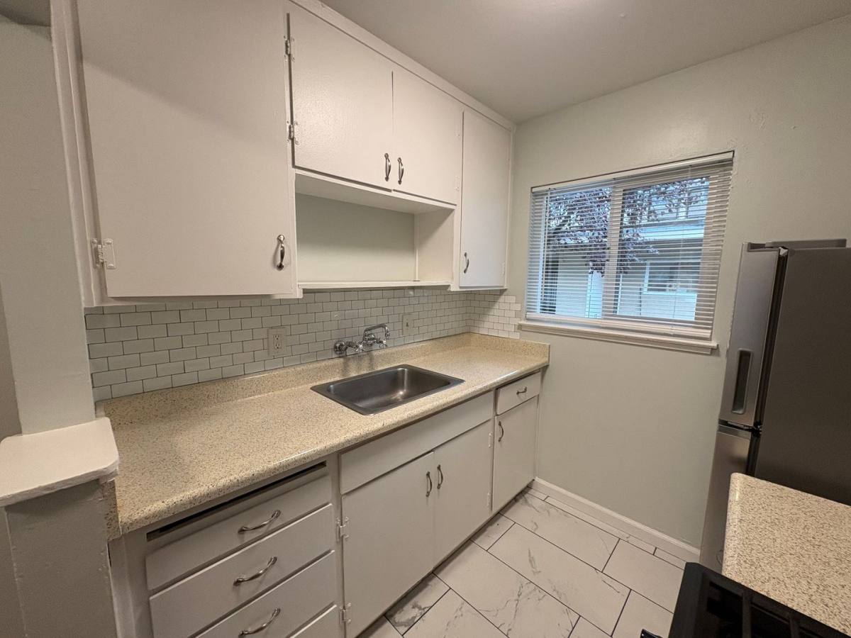 Apartment for rent at 3189 & 3201 Cadillac Dr, San Jose, CA 95117