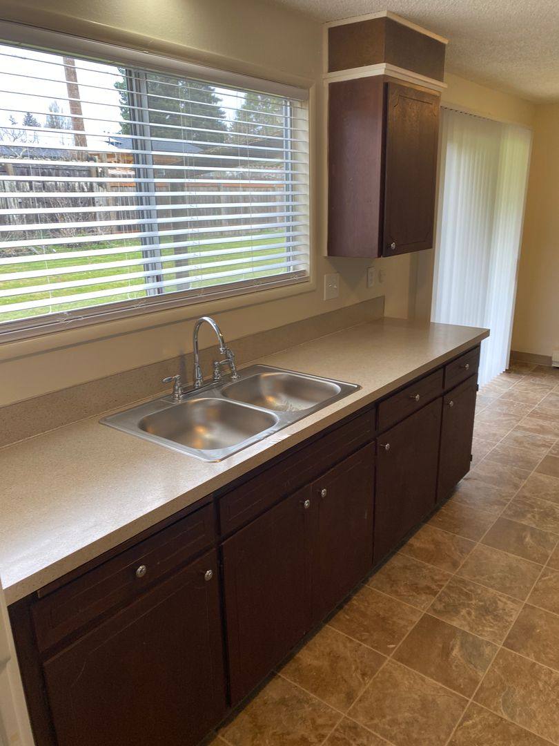 Apartment for rent at 563 NW Walnut Blvd, Corvallis, OR 97330