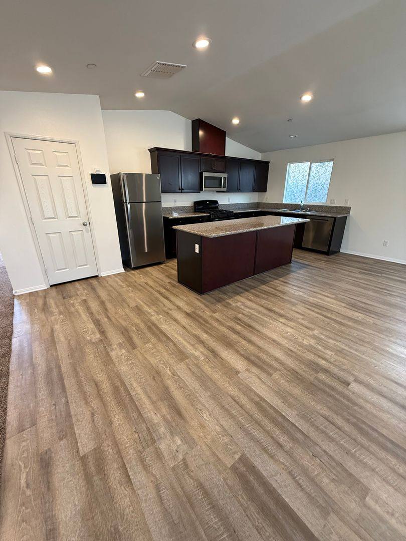 House for rent at 415 Welch Ave, Bakersfield, CA 93307