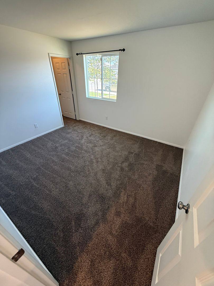 House for rent at 415 Welch Ave, Bakersfield, CA 93307