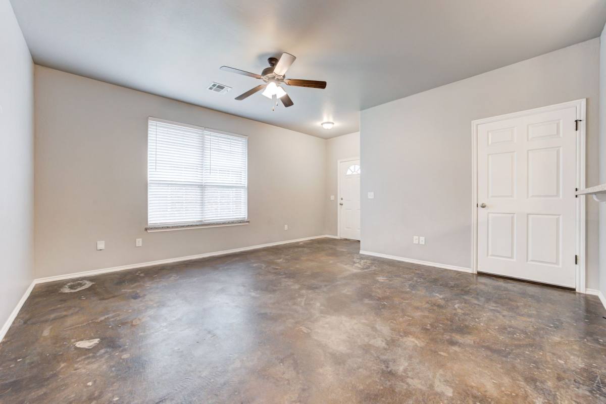 Townhouse for rent at 1752 Eighty Niner Terrace, El Reno, OK 73036