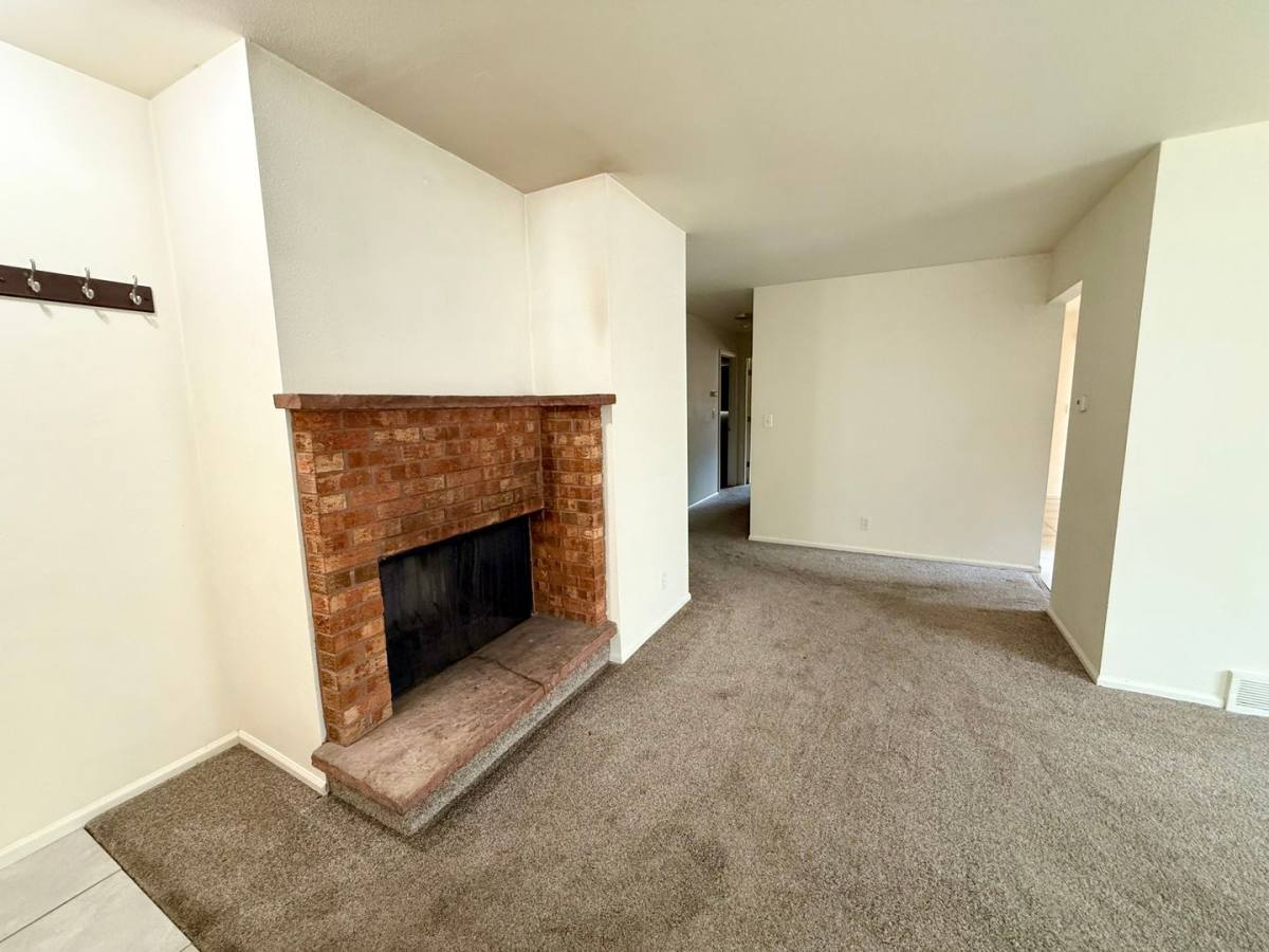 Townhouse for rent at 5107-5109 Granite St, Loveland, CO 80538