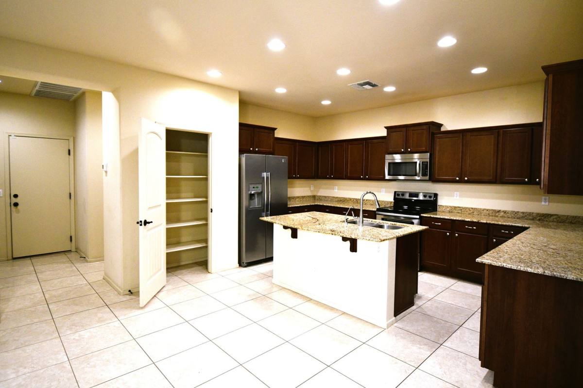 House for rent at 3562 S Wren Dr, Gilbert, AZ 85297