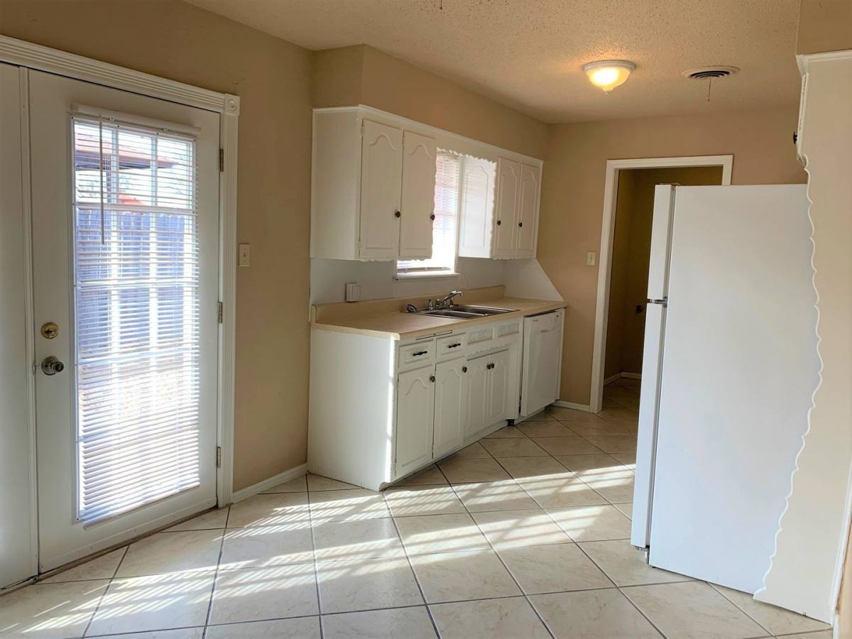 House for rent at 1001 SE Alta Lane, Lawton, OK 73501