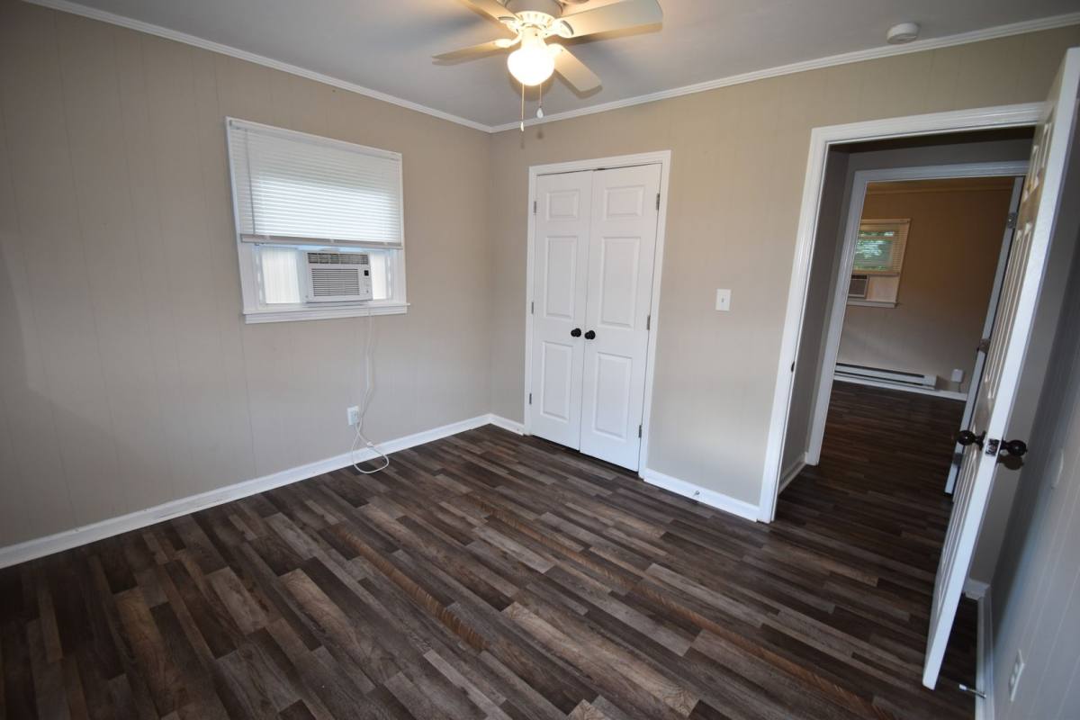 Apartment for rent at 2976 Lake Rd, Woodlawn, TN 37191