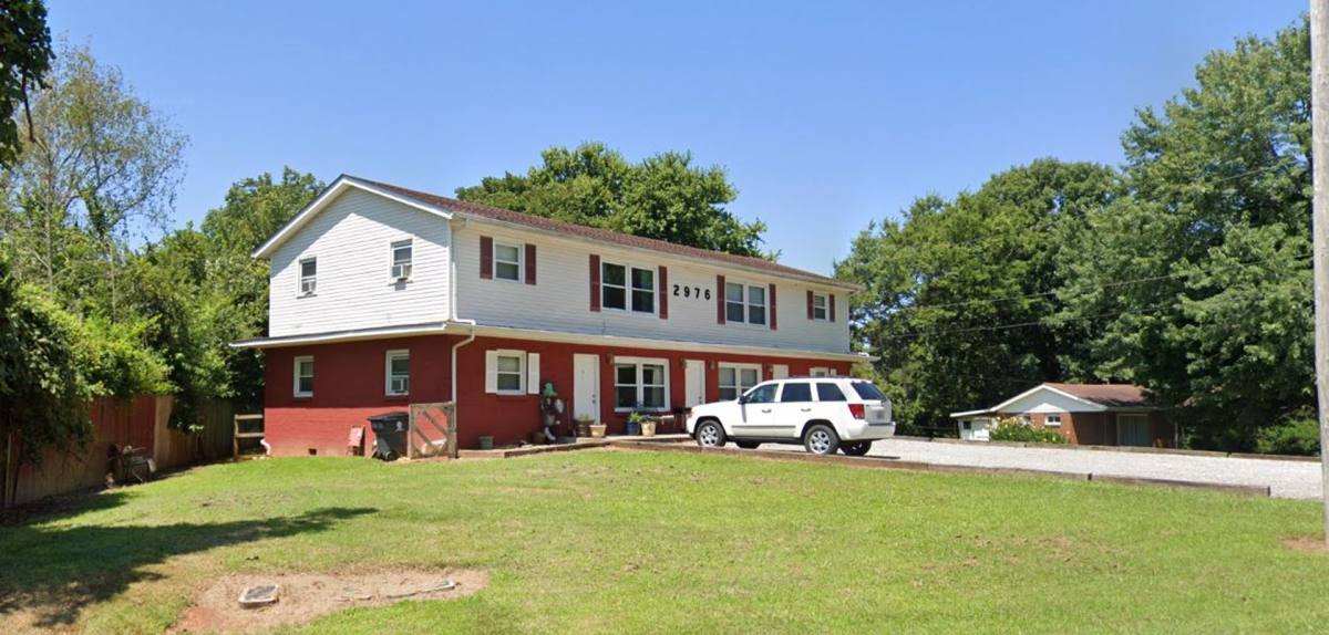Apartment for rent at 2976 Lake Rd, Woodlawn, TN 37191