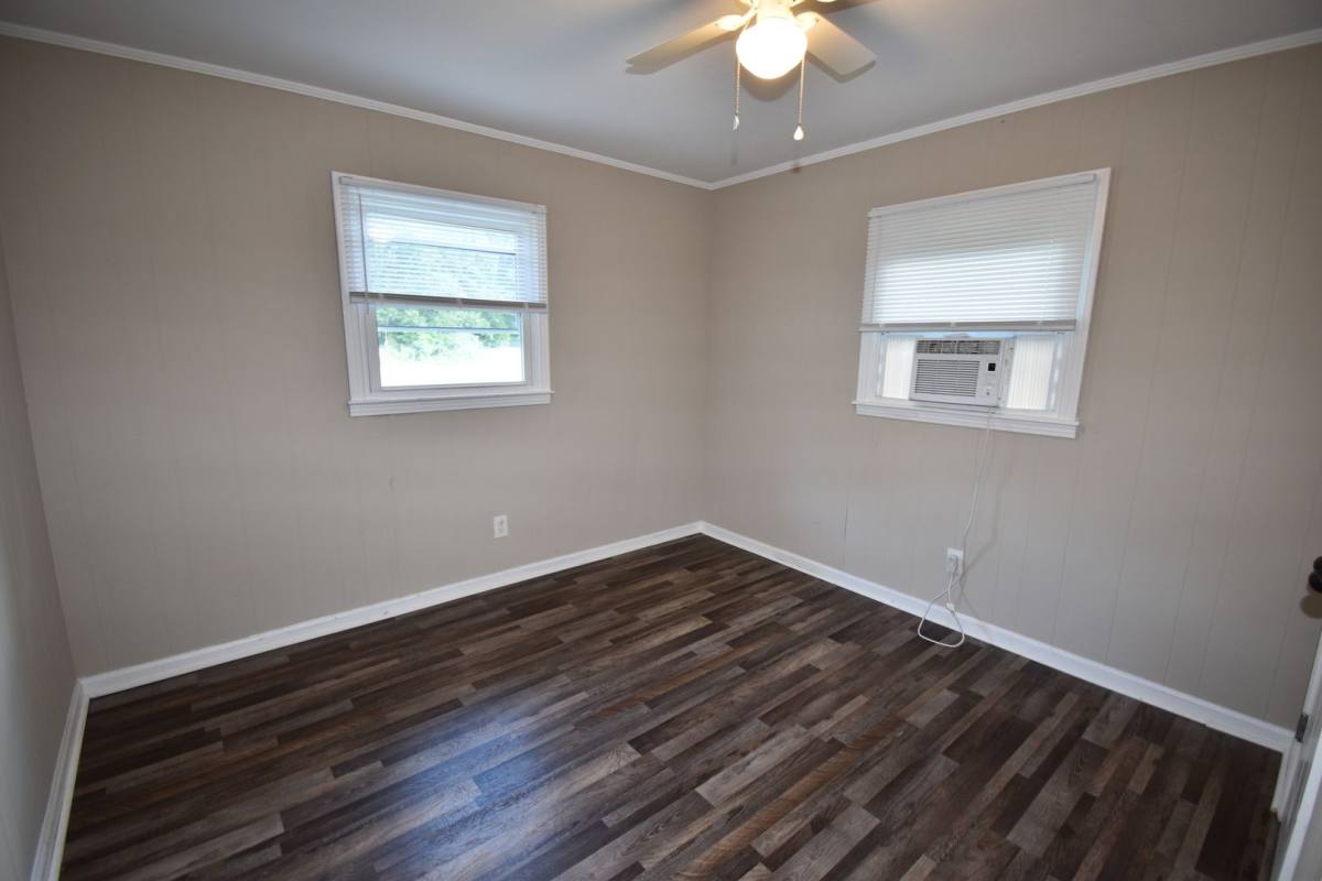 Apartment for rent at 2976 Lake Rd, Woodlawn, TN 37191
