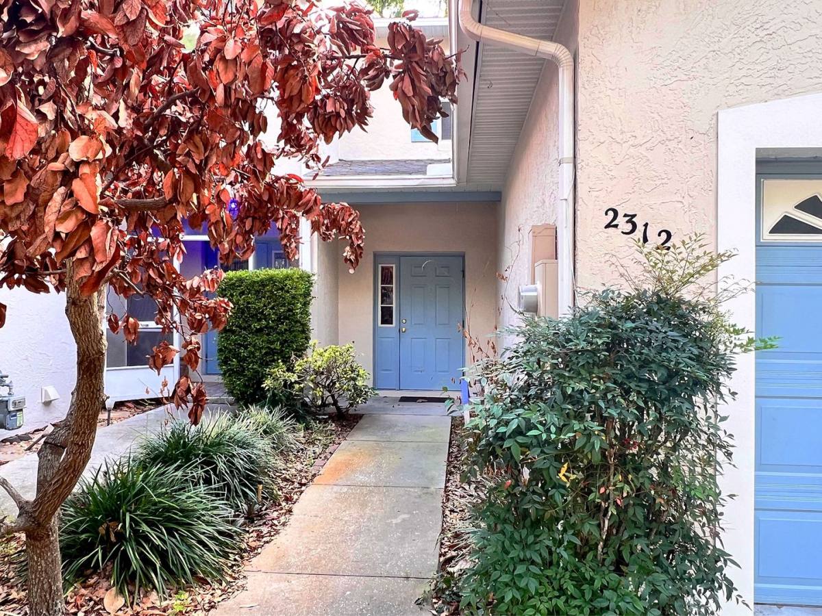 Townhouse for rent at 2312 Isle Royale Court SE, Winter Haven, FL 33880