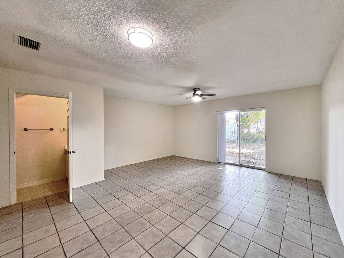 Townhouse for rent at 2312 Isle Royale Court SE, Winter Haven, FL 33880