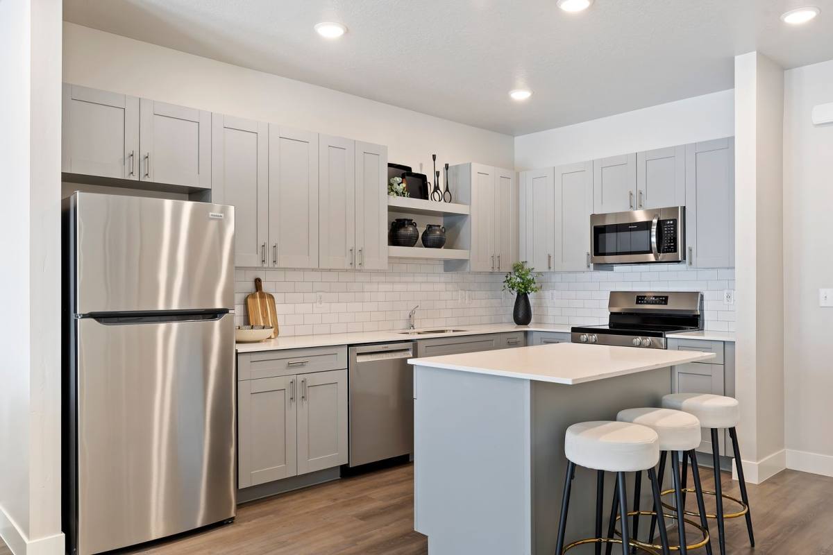 Apartment for rent at 3433 Washington Blvd, Ogden, UT 84401