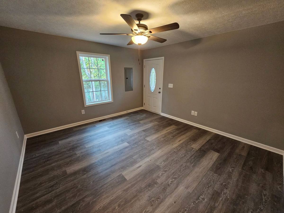 House for rent at 211 Sims Lane, Tullahoma, TN 37388