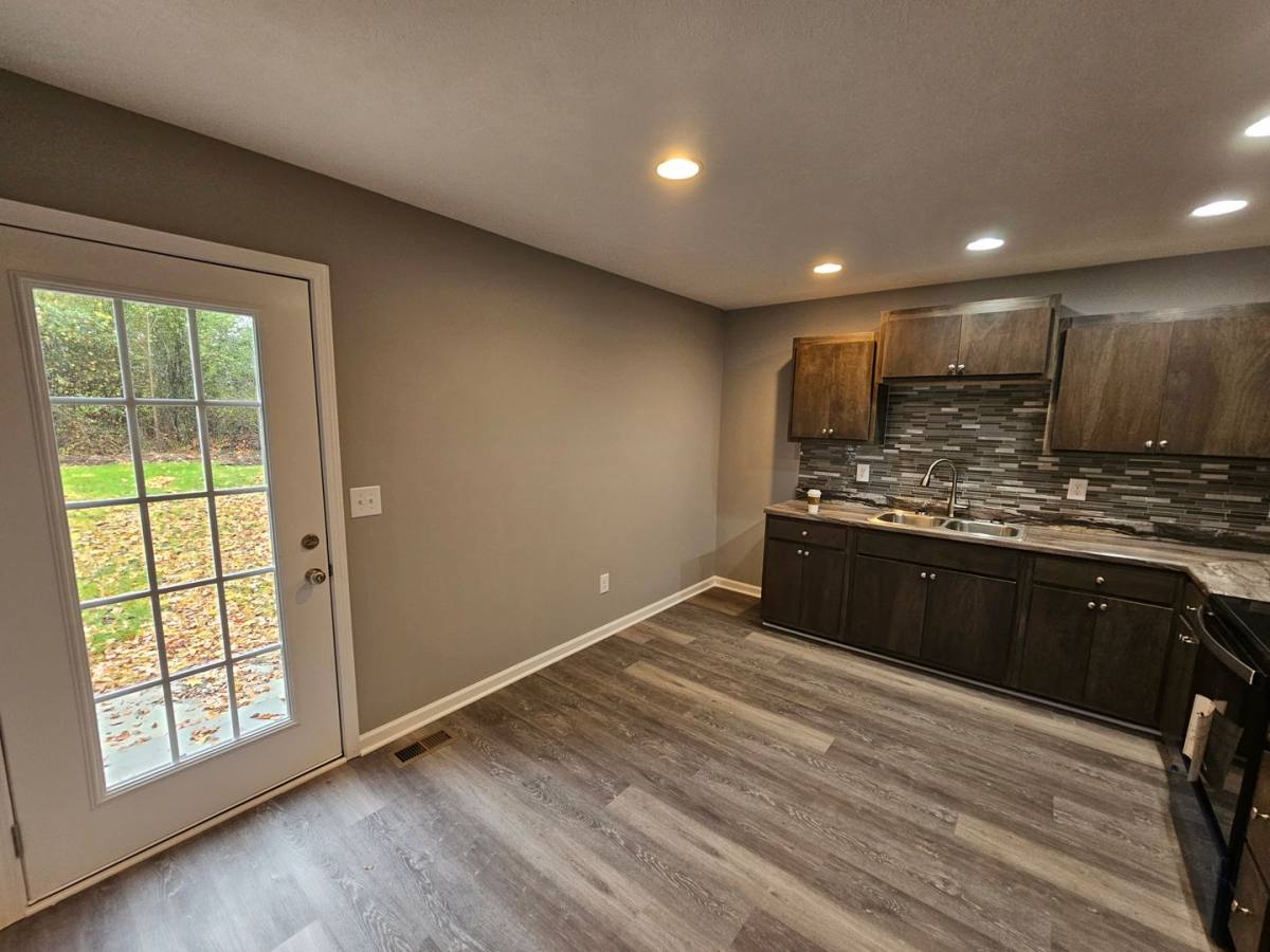House for rent at 211 Sims Lane, Tullahoma, TN 37388