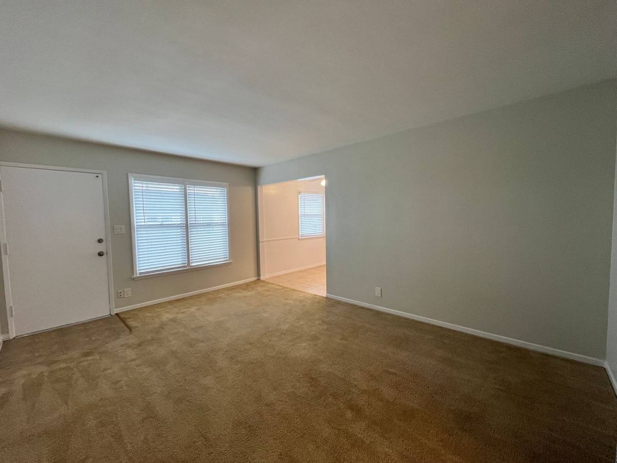 Apartment for rent at 1515-1517 E 3rd St, Long Beach, CA 90802