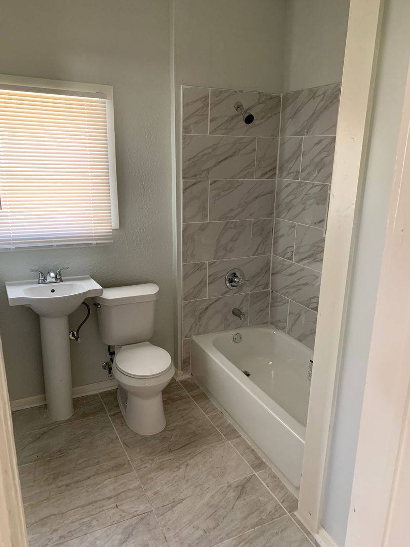 Apartment for rent at 1294 Cartwright St, Beaumont, TX 77701