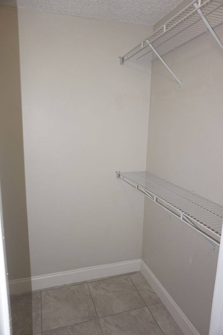 Apartment for rent at 3819 Bowline Circle, Saint Petersburg, FL 33741