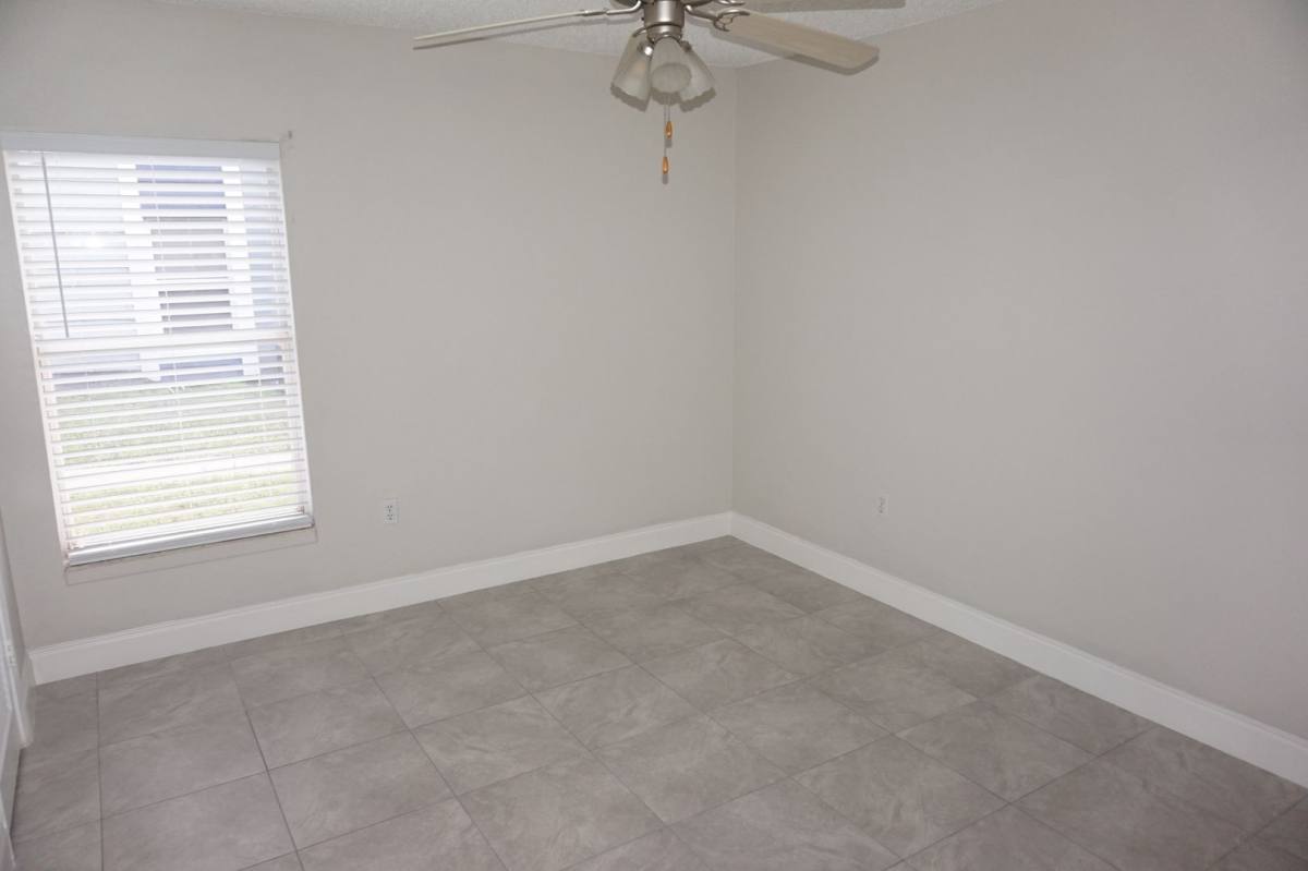Apartment for rent at 3819 Bowline Circle, Saint Petersburg, FL 33741