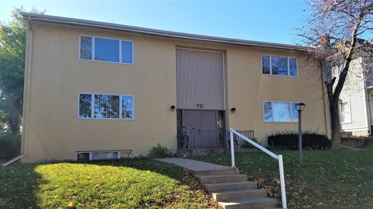 Apartment for rent at 711 W 18th St, Sioux Falls, SD 57105