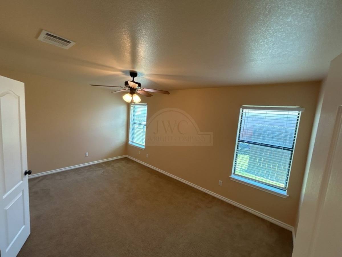 Apartment for rent at 4905 Autumn Valley Dr, Killeen, TX 76549