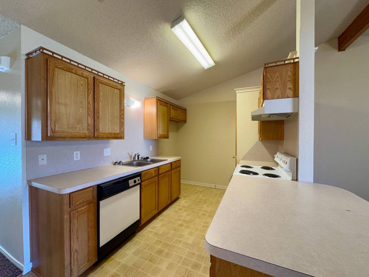 House for rent at 1627 Breezy Dr, Woodway, TX 76712