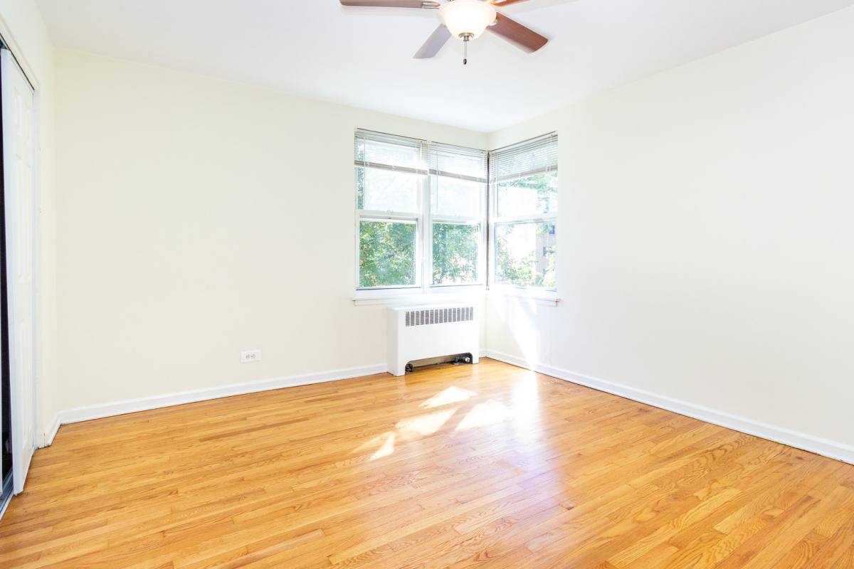 Apartment for rent at 400-412 S Scoville, Oak Park, IL 60302