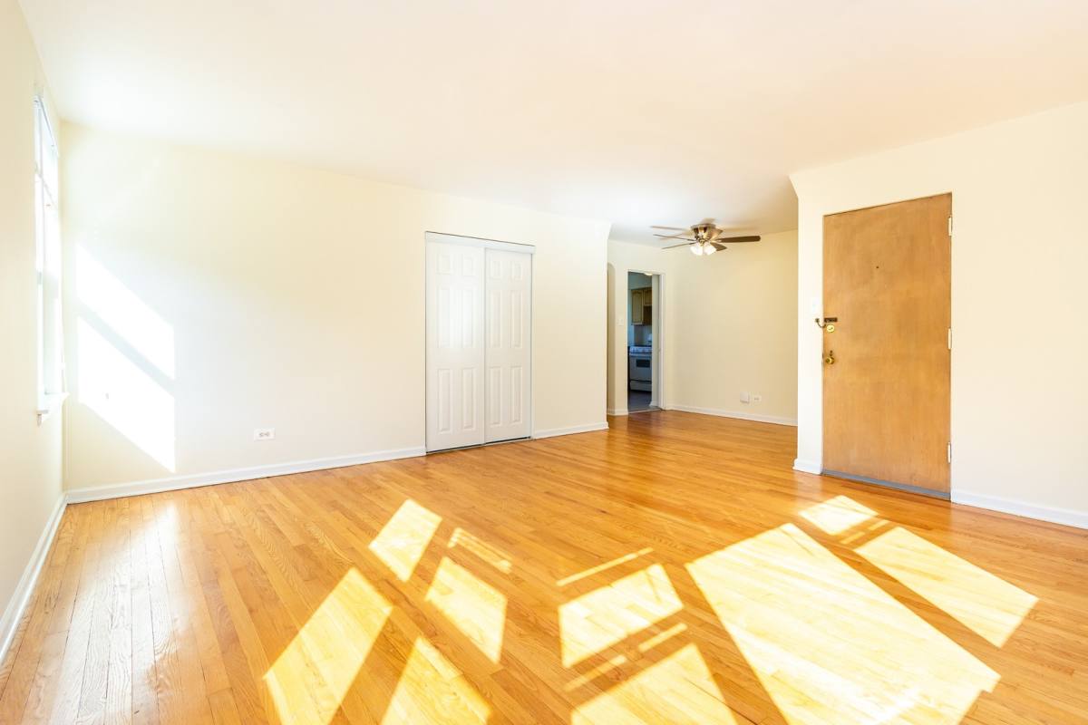 Apartment for rent at 400-412 S Scoville, Oak Park, IL 60302
